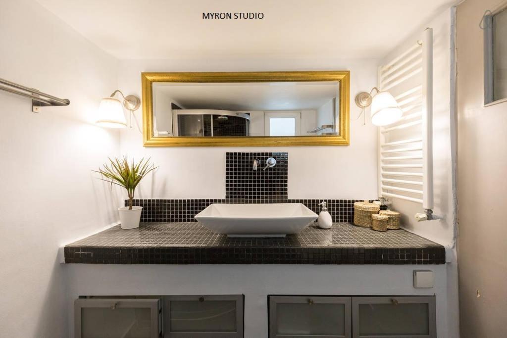 Myron Apartments 아테네 외부 사진
